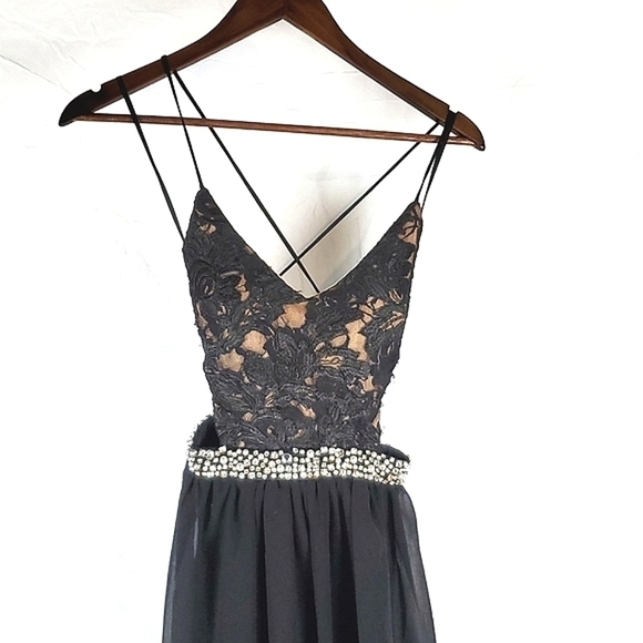 City Studio Black‎ Lace Open Back Dress - Picture 3 of 9